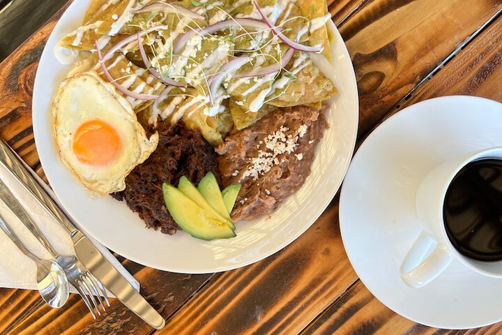 Breakfast/Coffee Service 66 of 107