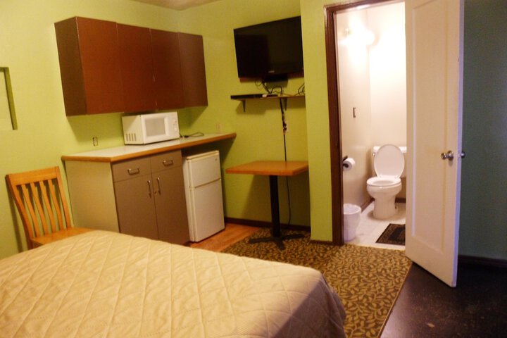 Room 31 of 38