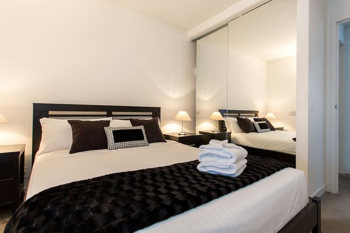 Room 2 of 14