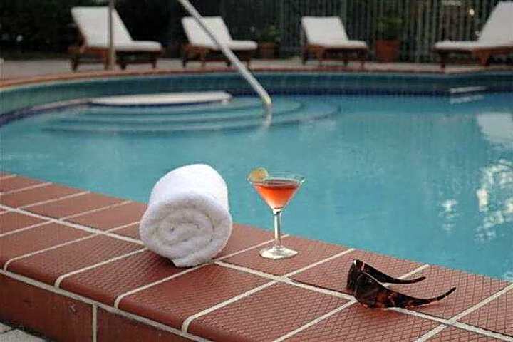 Carlton Hotel in Miami Beach, FL
