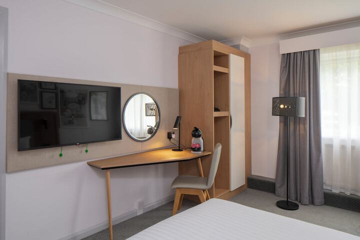 Room 60 of 100