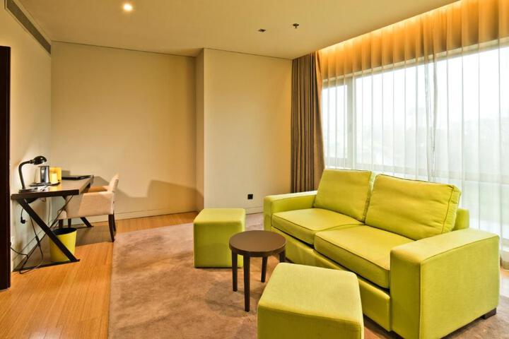 Suite Room