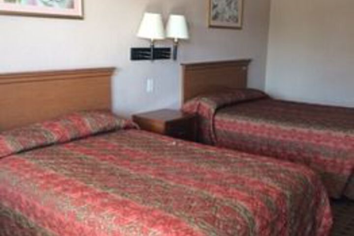 Room 7 of 14