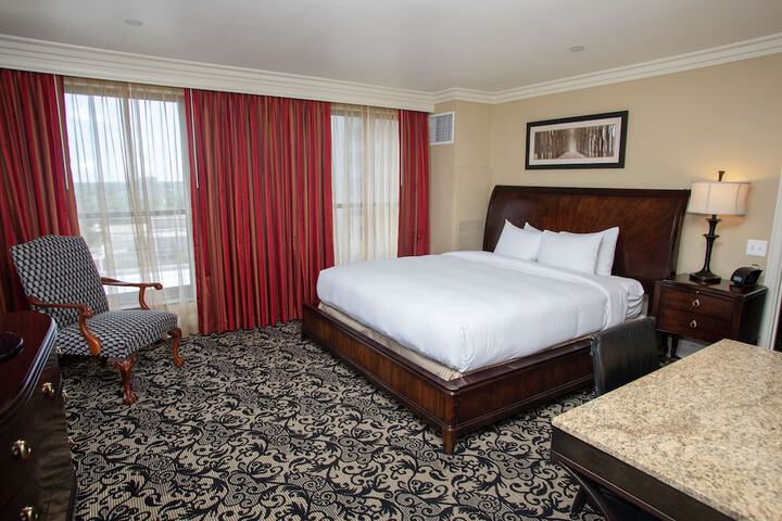 Room 9 of 63