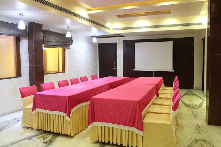 Business Center 264 of 288