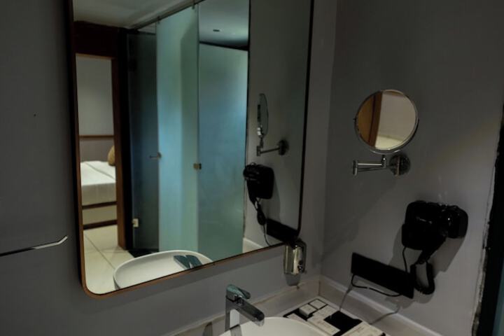 Room 20 of 44