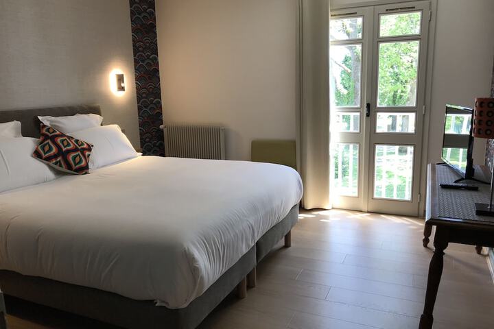 Room 5 of 36
