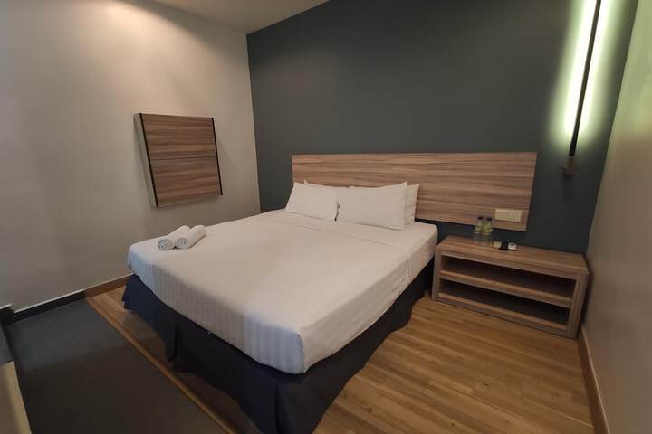 Room 14 of 31