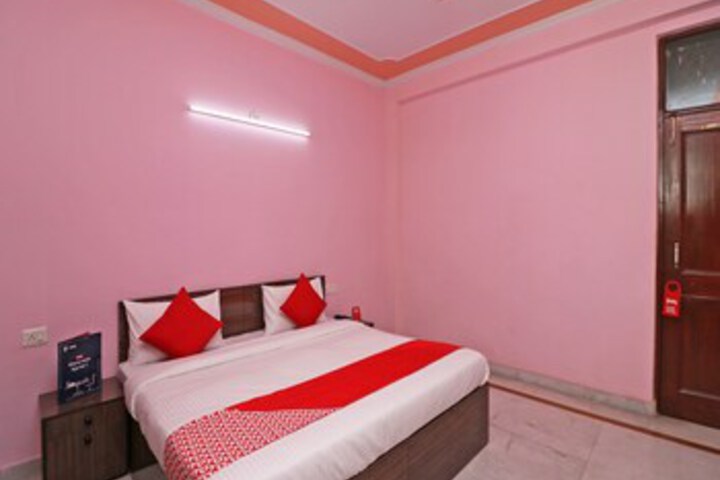 Room 21 of 24