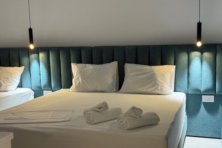 Room 64 of 104