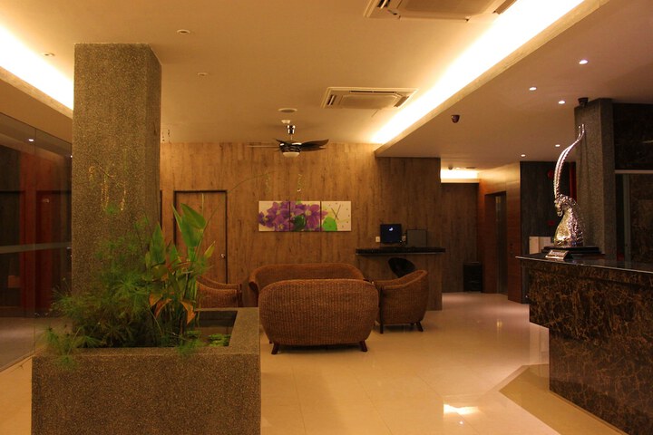 Hotel Interior 9 of 59