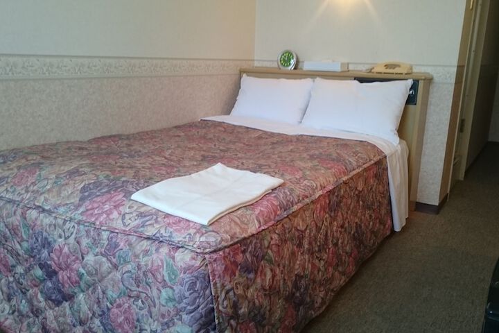 Room 11 of 53
