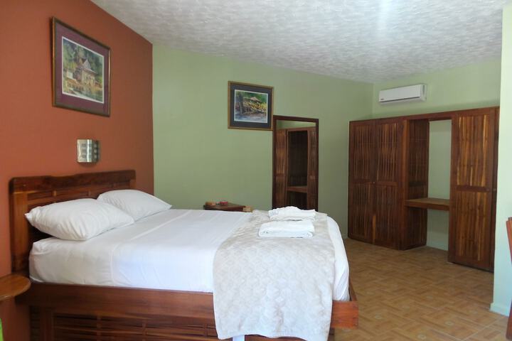 Room 3 of 31