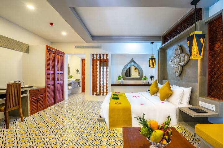 Room 4 of 85