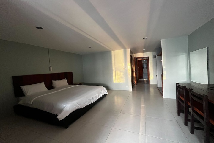 Room 26 of 53