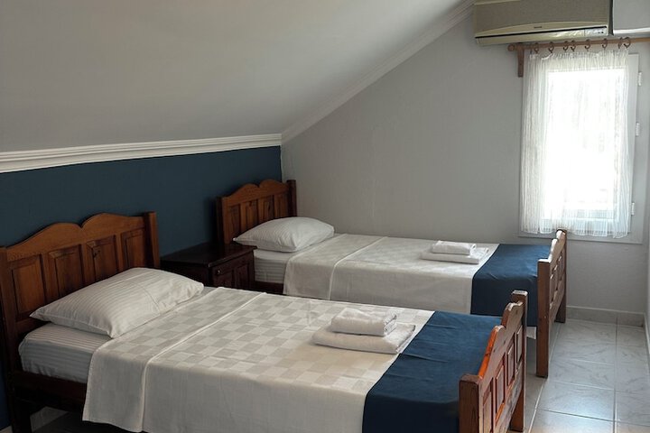 Room 17 of 62