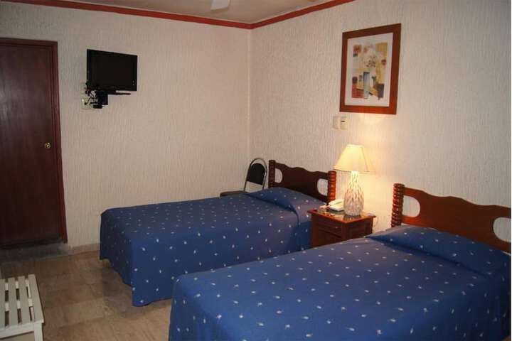 Room 7 of 26