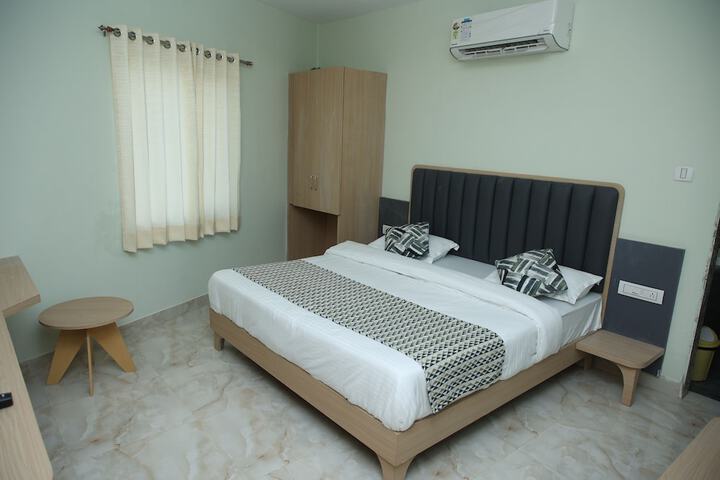 Room 15 of 50
