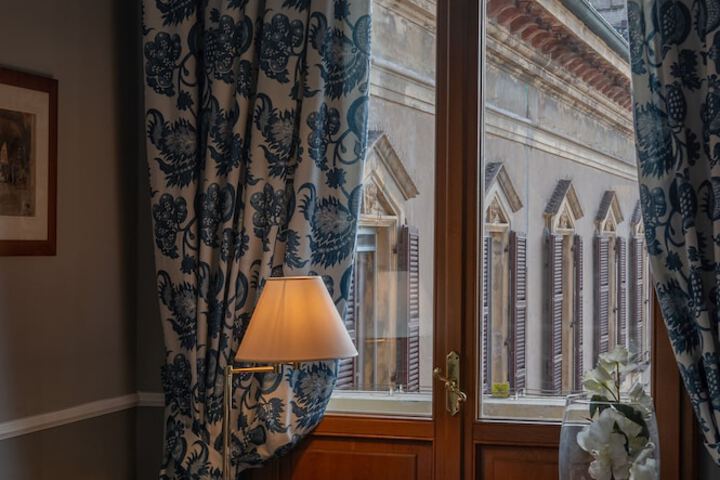 Room 40 of 75