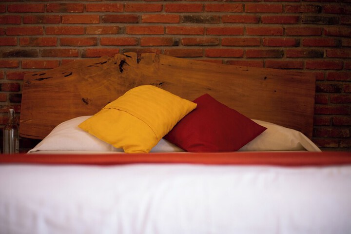 Room 2 of 26