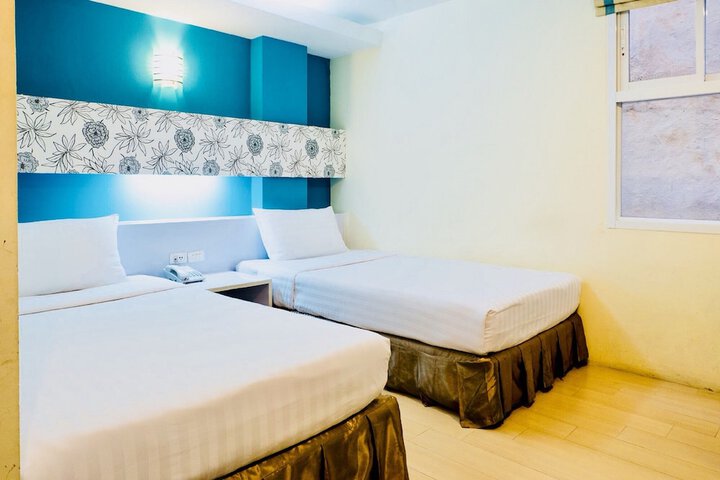 Room 4 of 67