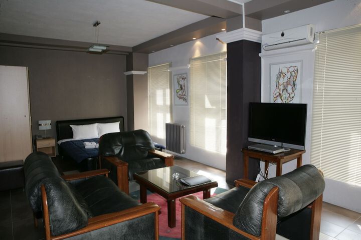Room 21 of 84