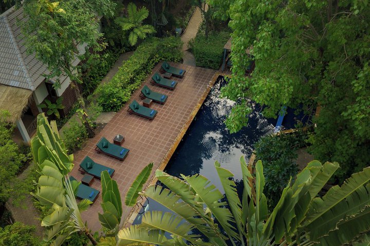 Pool 77 of 157