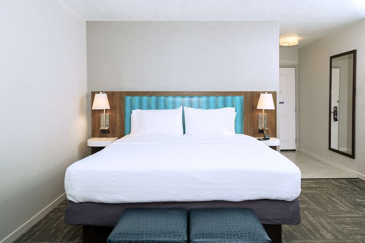 Room 7 of 19
