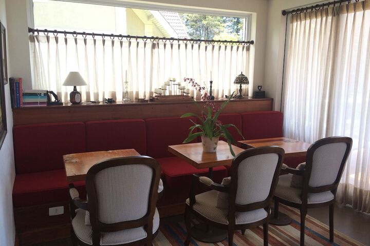 Lounge 46 of 55