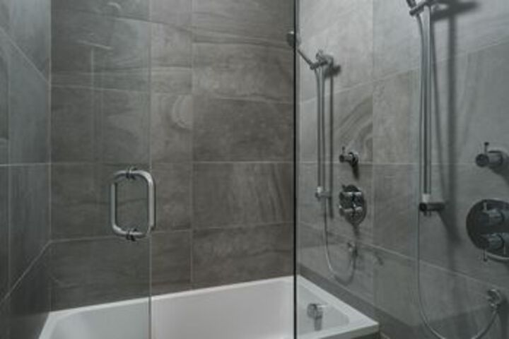 Room 4 of 22