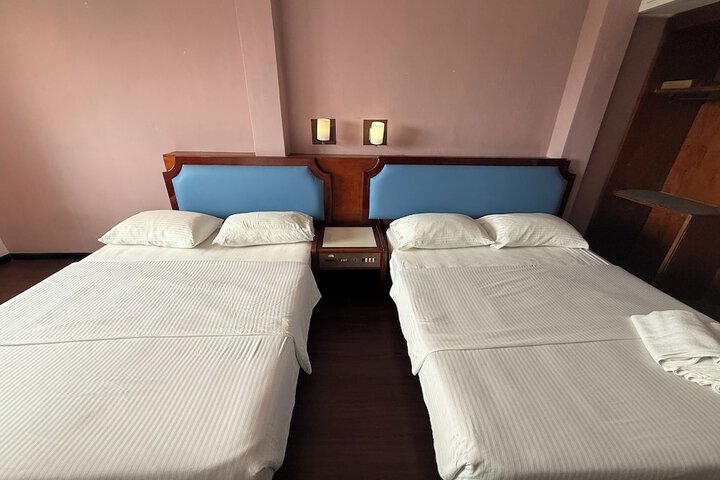 Room 50 of 86