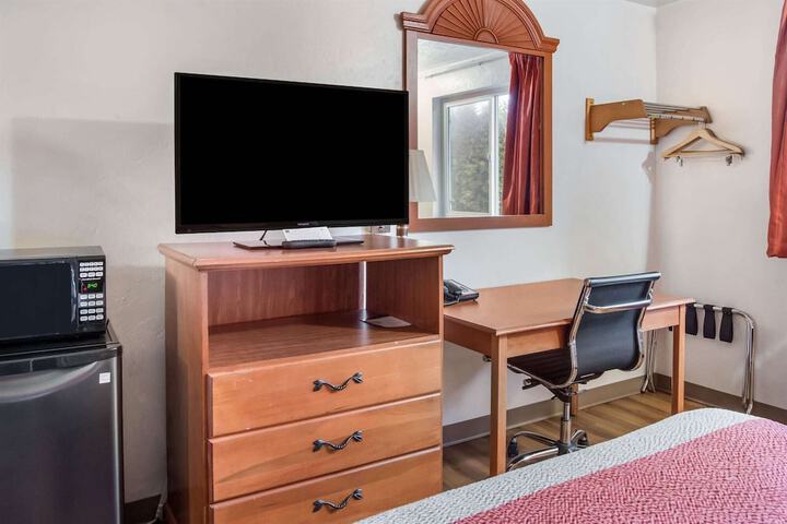 Room 19 of 74