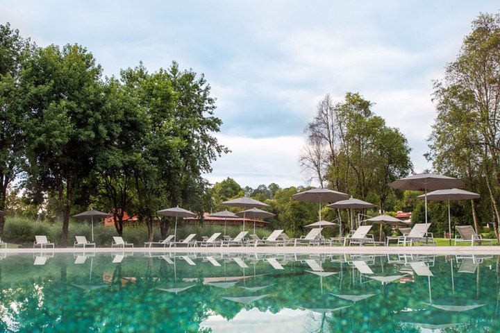 Pool 62 of 131