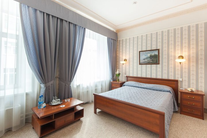 Room 8 of 64
