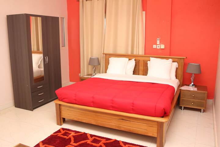 Room 30 of 144