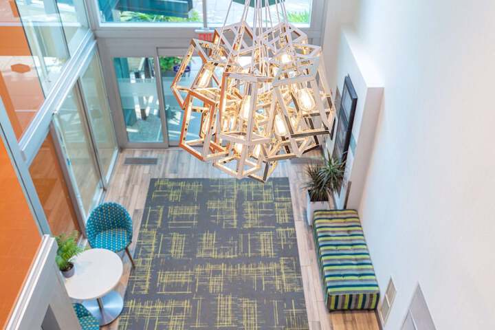 Entrance & Lobby