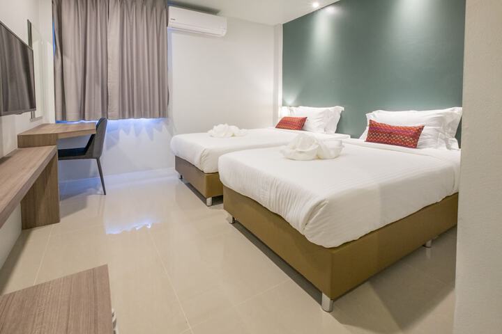 Room 12 of 73