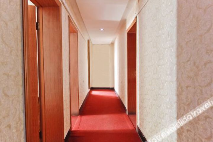 Hotel Interior 6 of 20