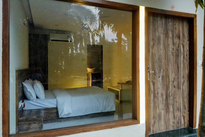 Hotel 75 of 86
