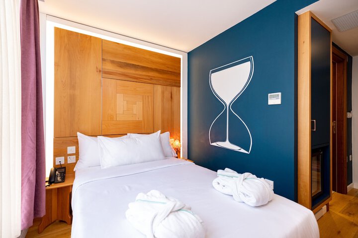Room 26 of 171