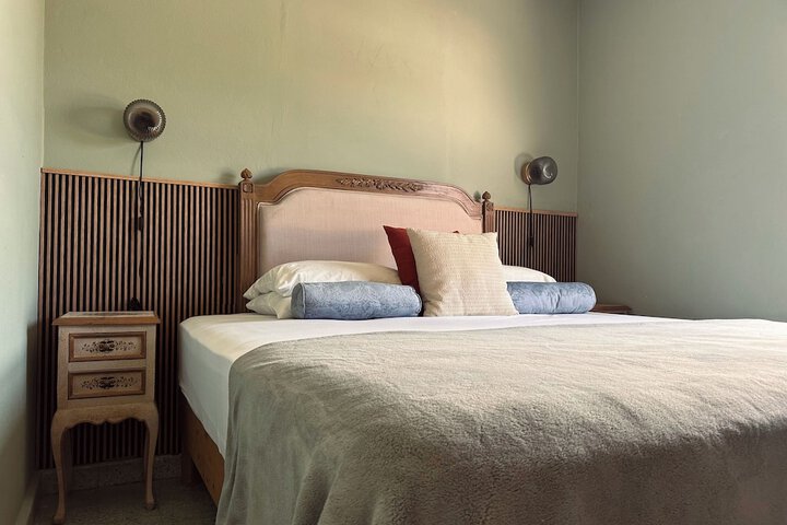 Room 16 of 109
