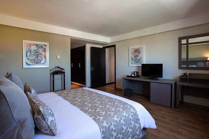 Room 14 of 48