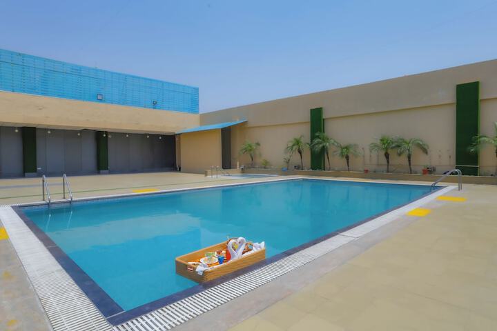 Pool 63 of 113