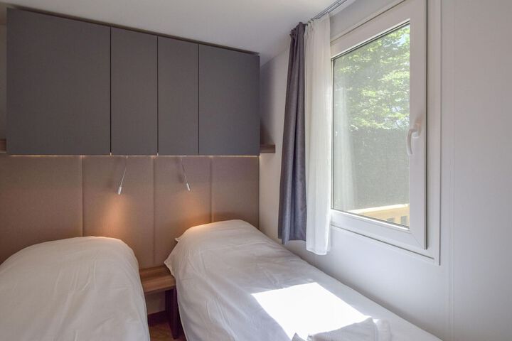 Room 4 of 22
