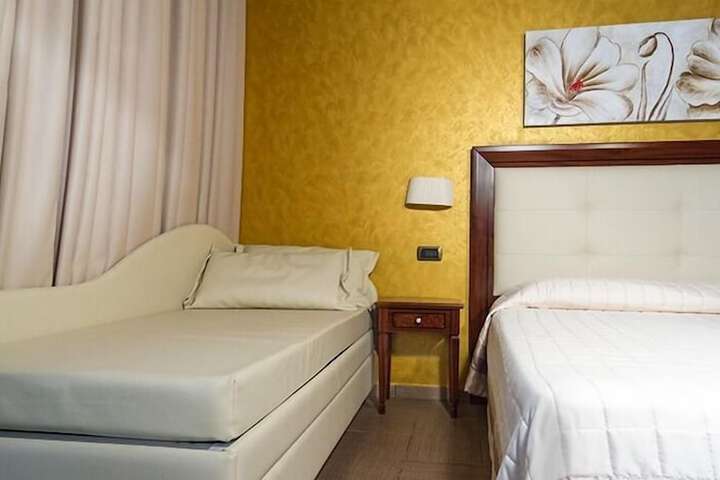 Room 18 of 49