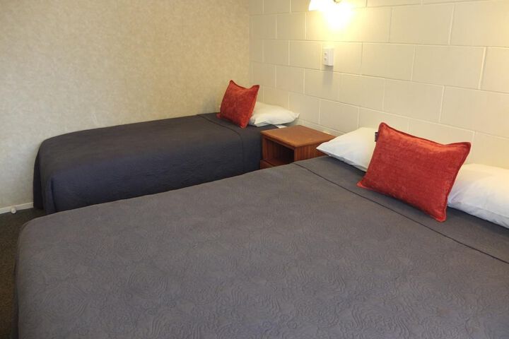 Room 16 of 41