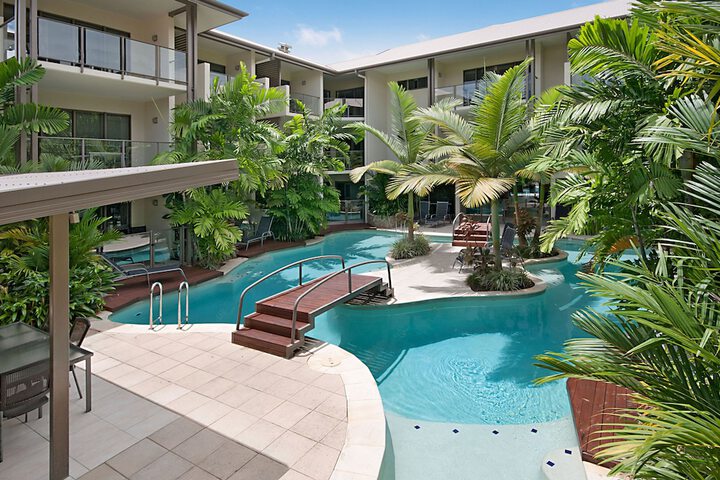 Pool 38 of 69