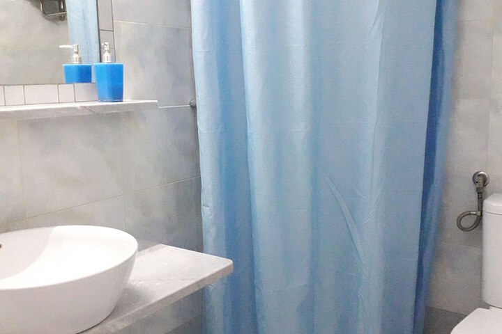 Room 13 of 26