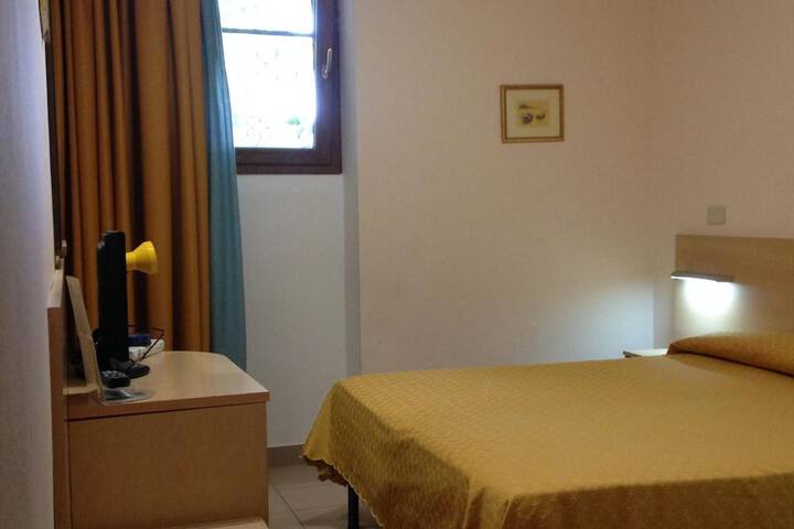 Room 14 of 42