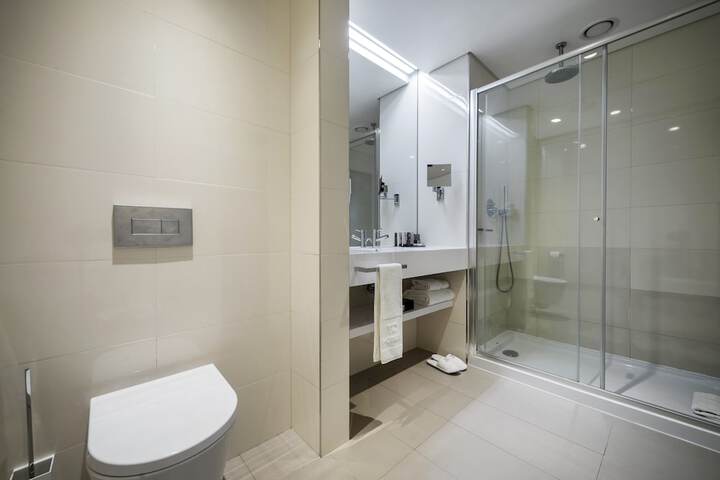 Clean Restrooms